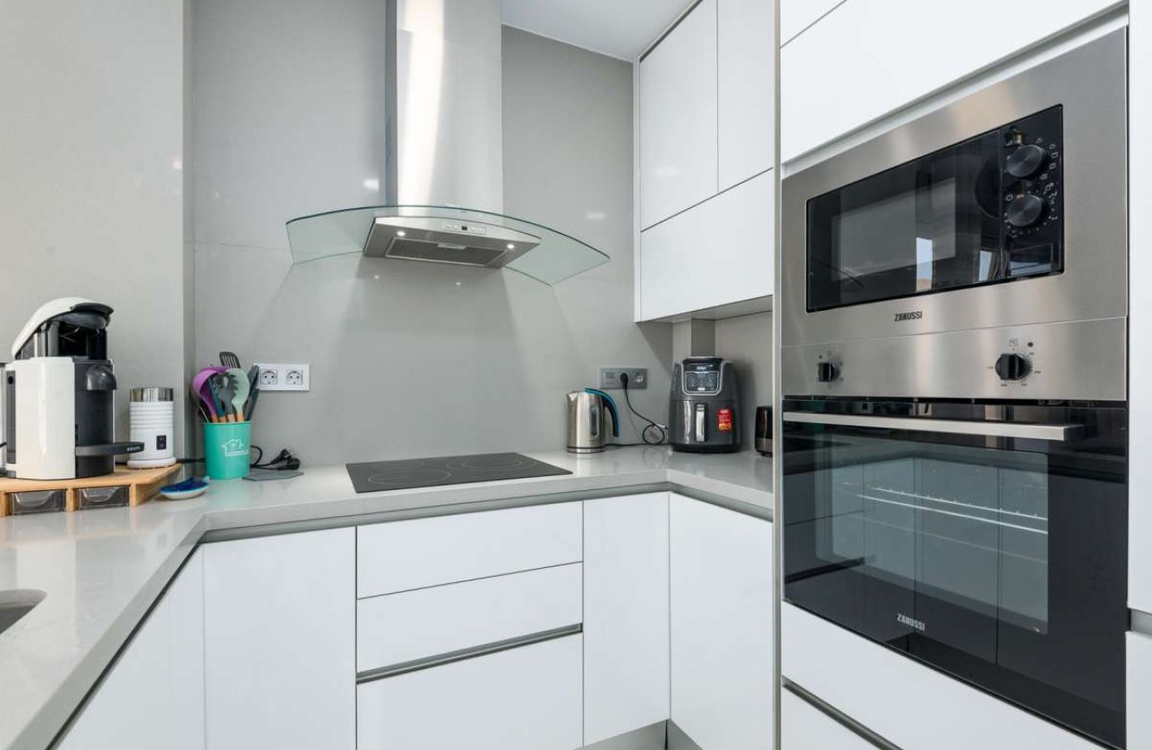Resale - Villa -
Orihuela Costa - Costa Blanca