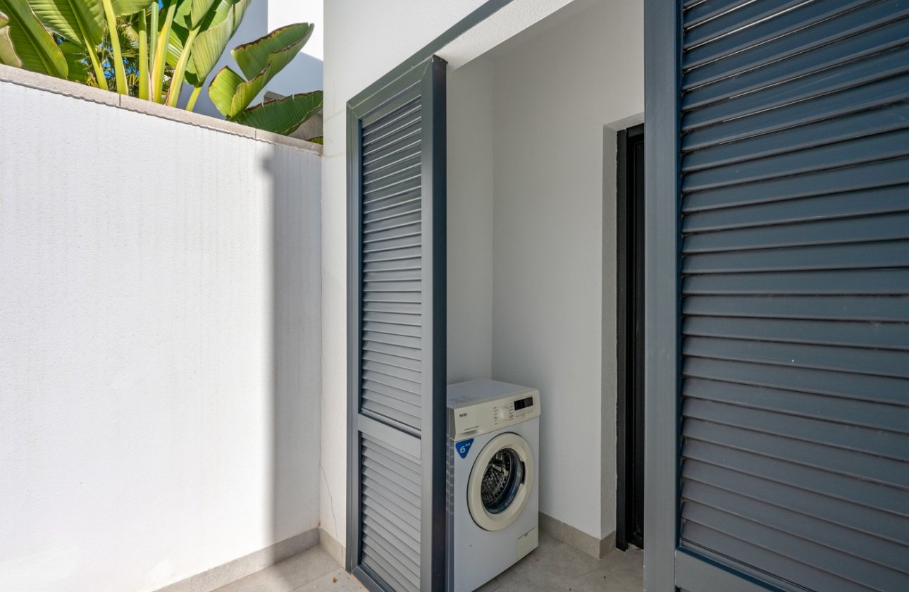 Resale - Villa -
Orihuela Costa - Costa Blanca
