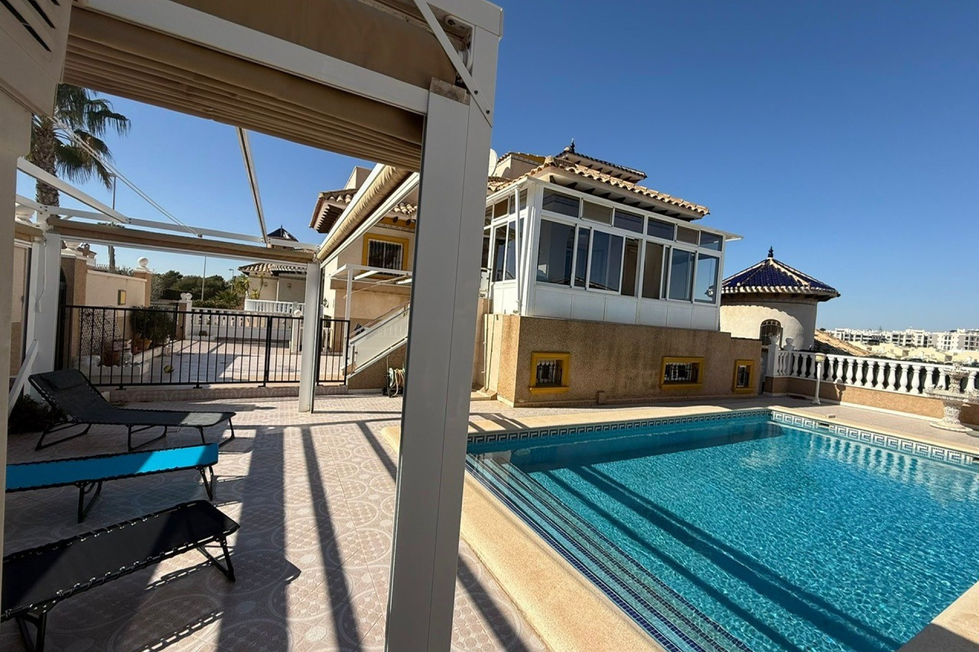 Resale - Villa -
Orihuela Costa - Costa Blanca