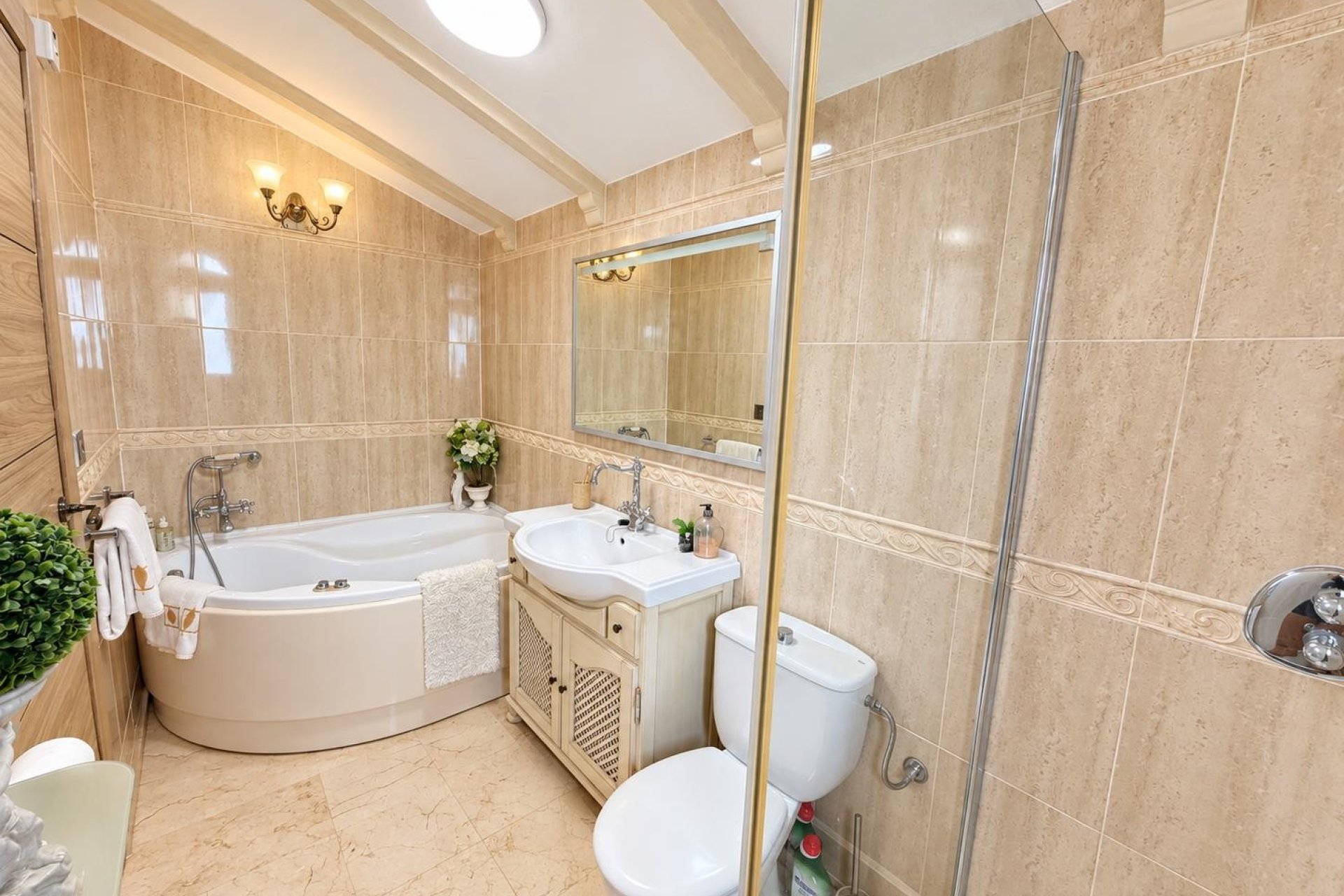 Resale - Villa -
Orihuela Costa - Costa Blanca