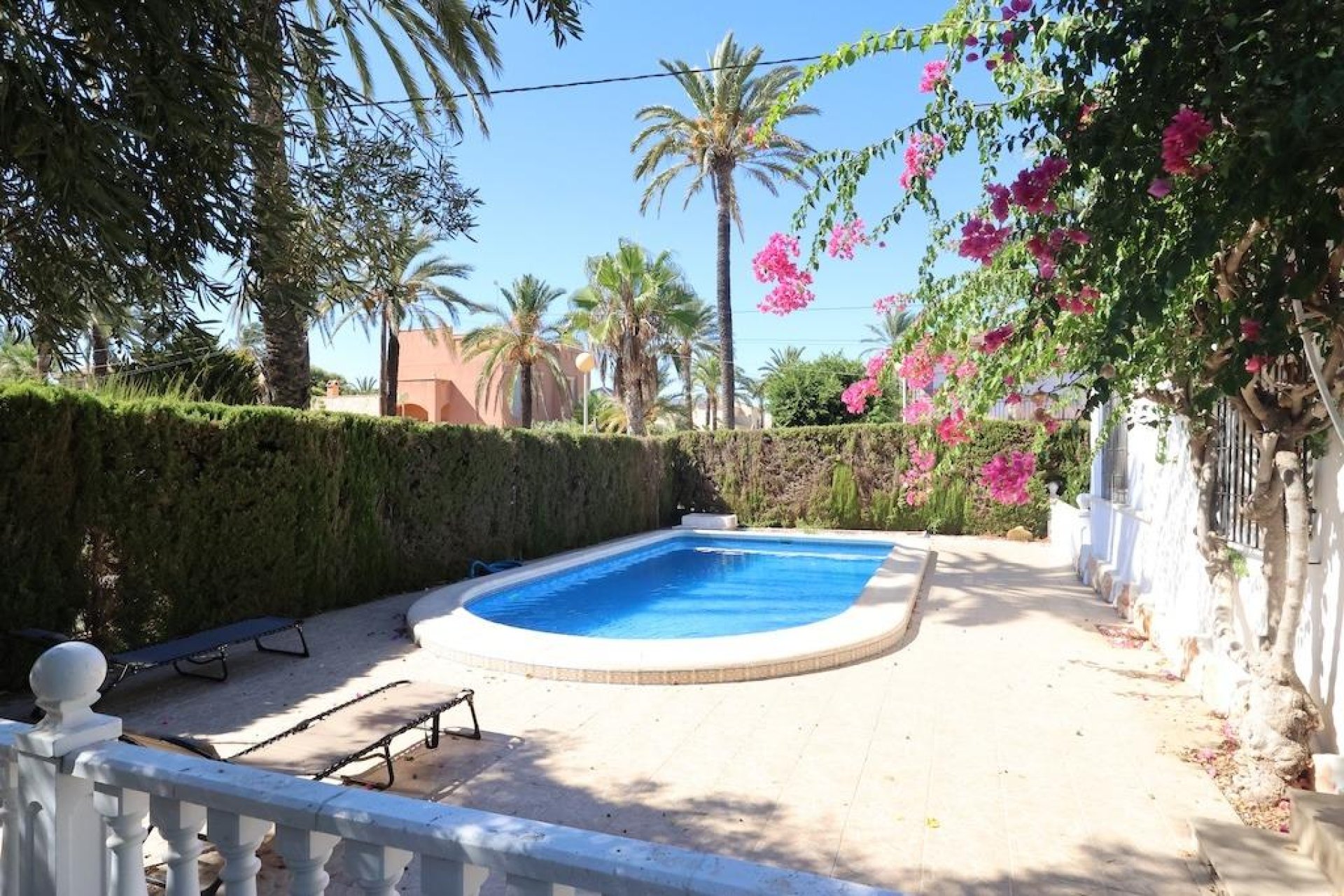 Resale - Villa -
Orihuela Costa - Costa Blanca