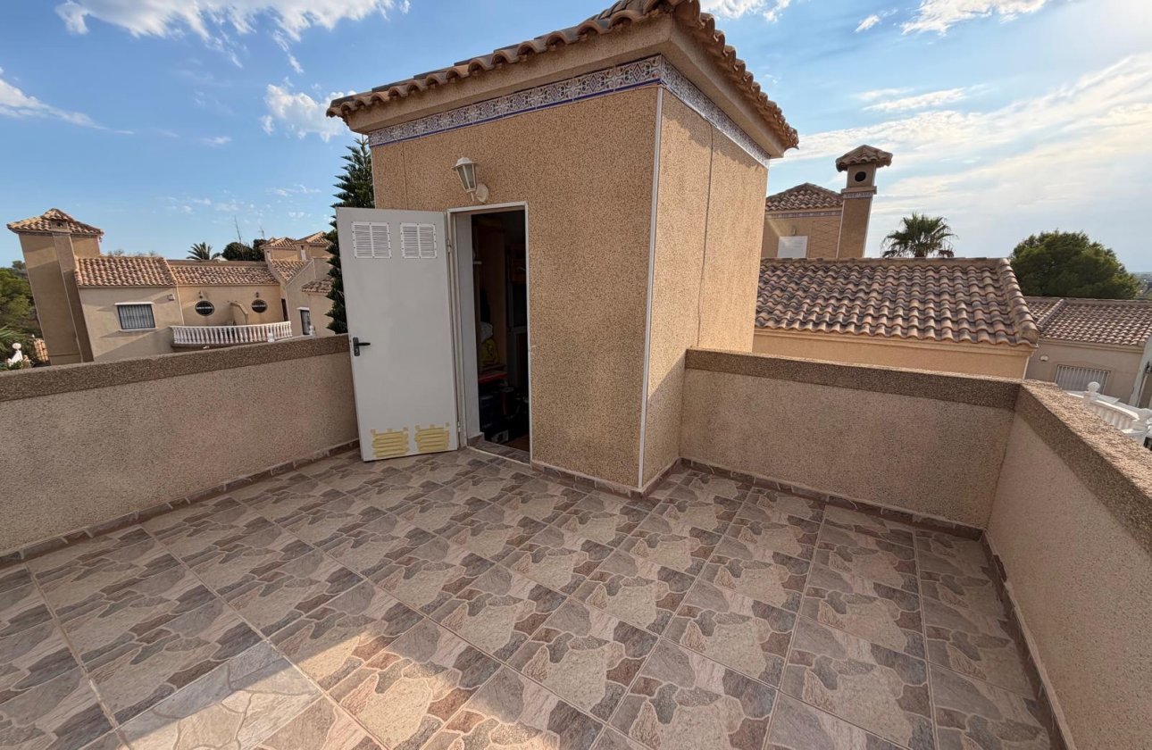 Resale - Villa -
Orihuela Costa - Costa Blanca