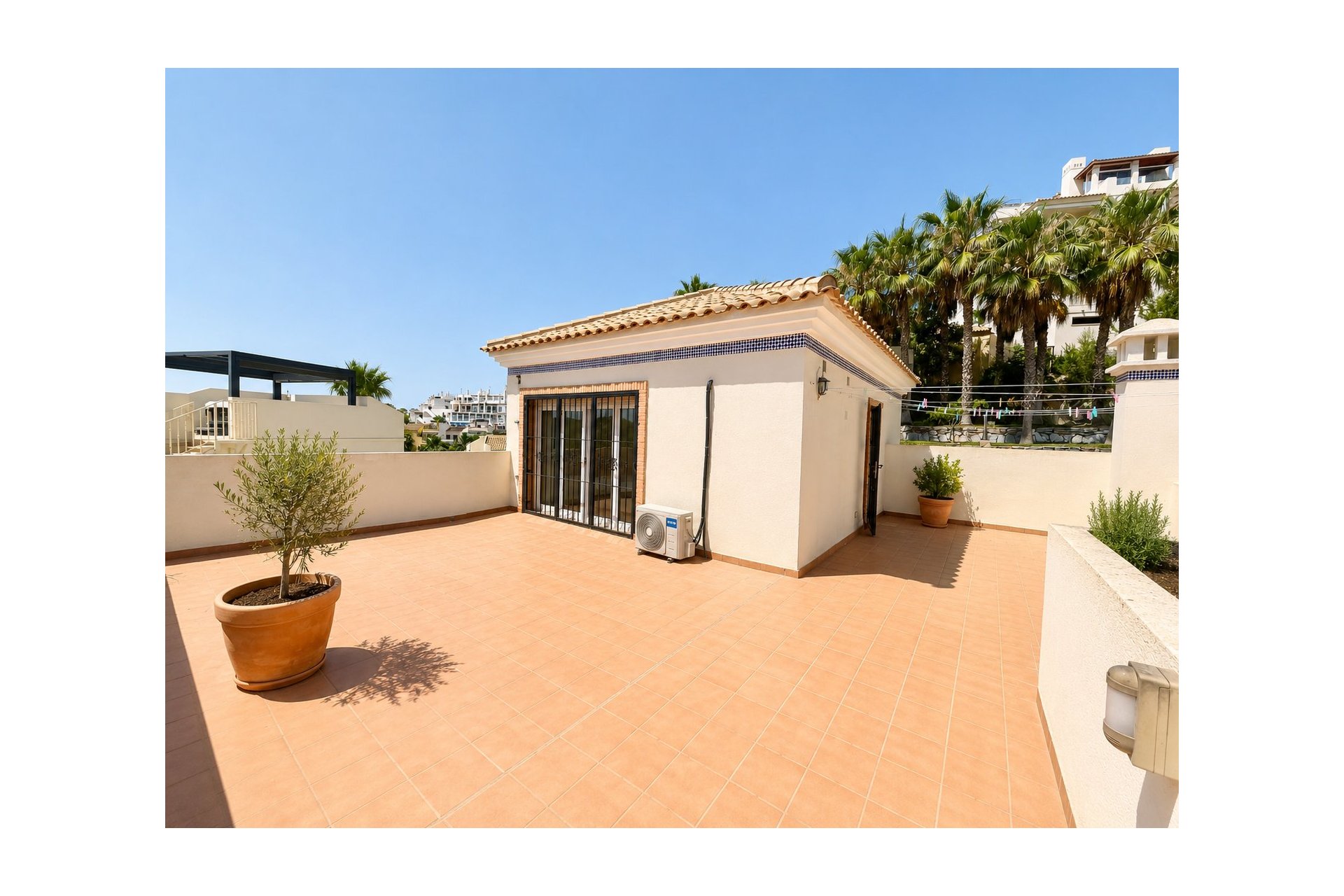 Resale - Villa -
Orihuela Costa - Costa Blanca