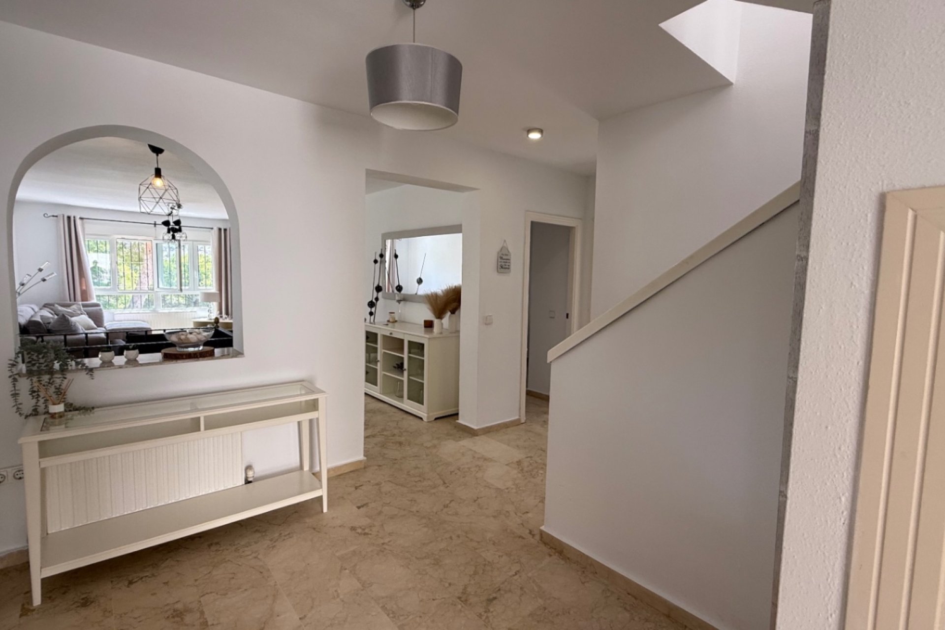 Resale - Villa -
Orihuela Costa - Costa Blanca