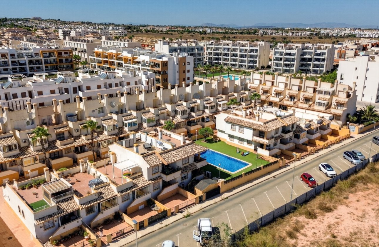 Resale - Villa -
Orihuela Costa - Costa Blanca