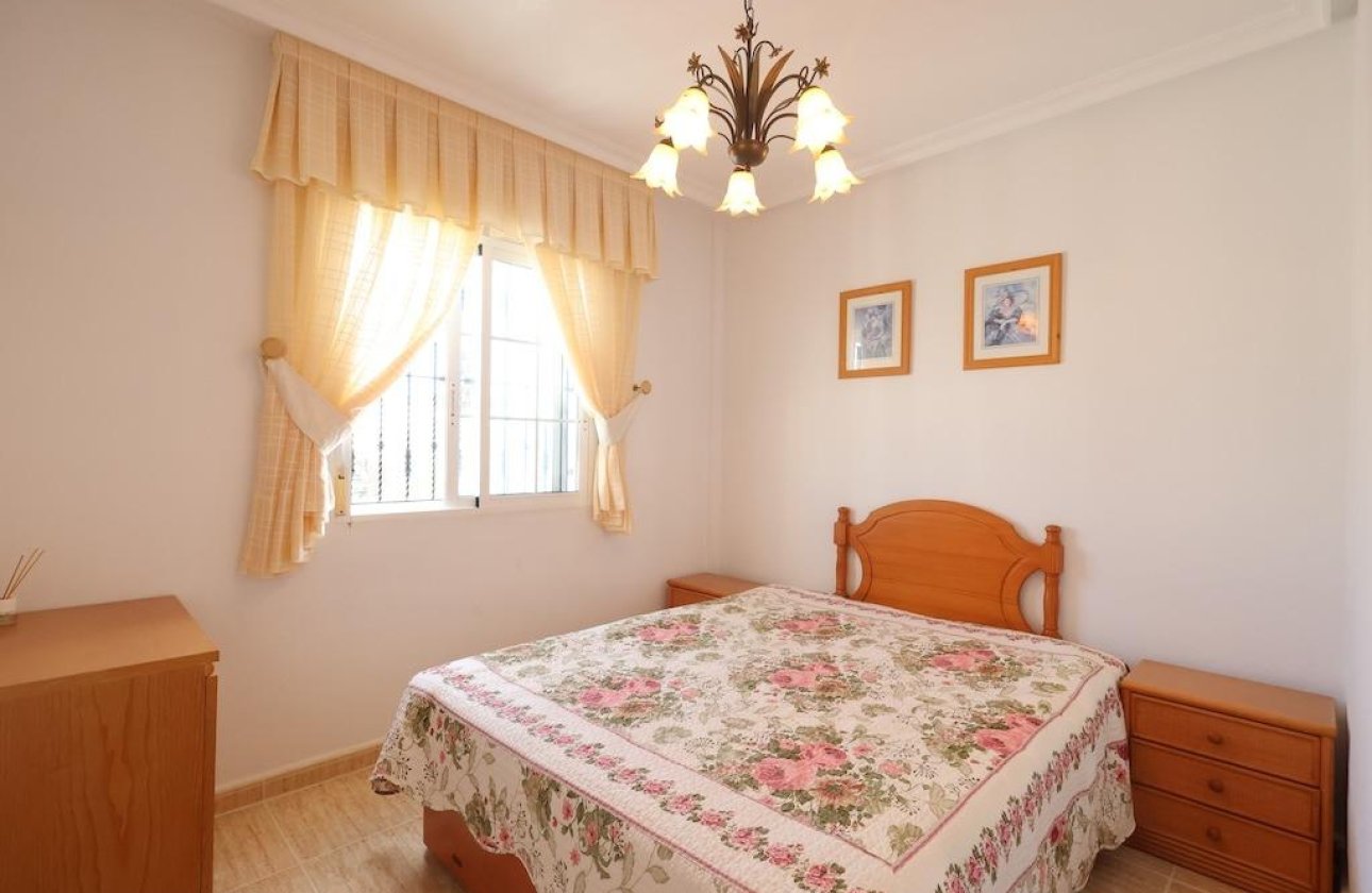 Resale - Villa -
Orihuela Costa - Costa Blanca
