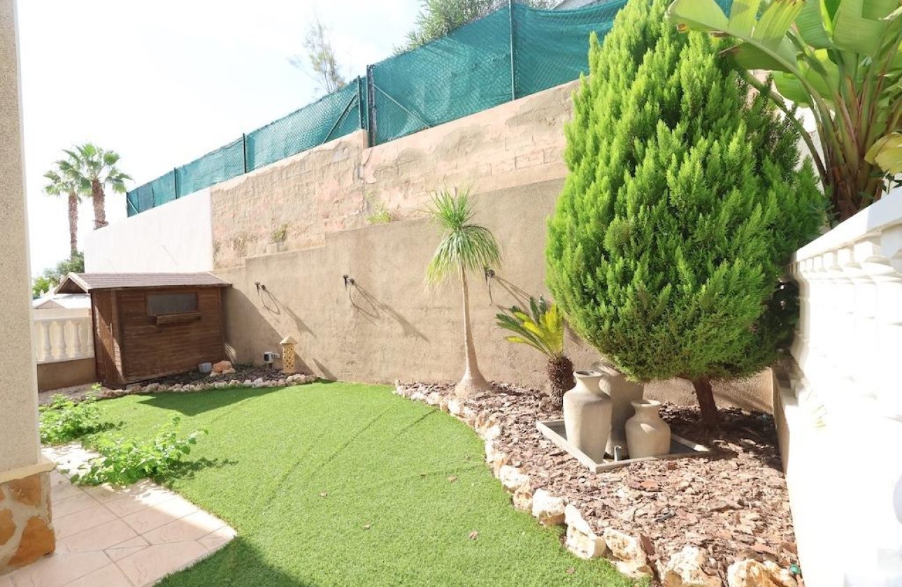 Resale - Villa -
Orihuela Costa - Costa Blanca