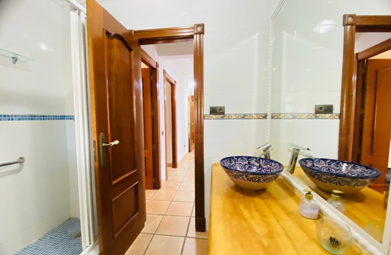 Resale - Villa -
Orihuela Costa - La Florida