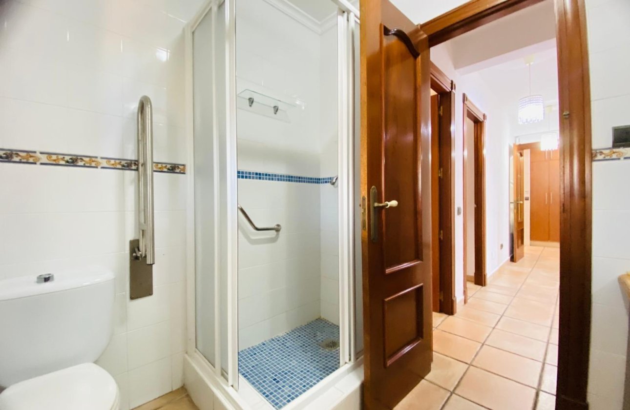 Resale - Villa -
Orihuela Costa - La Florida