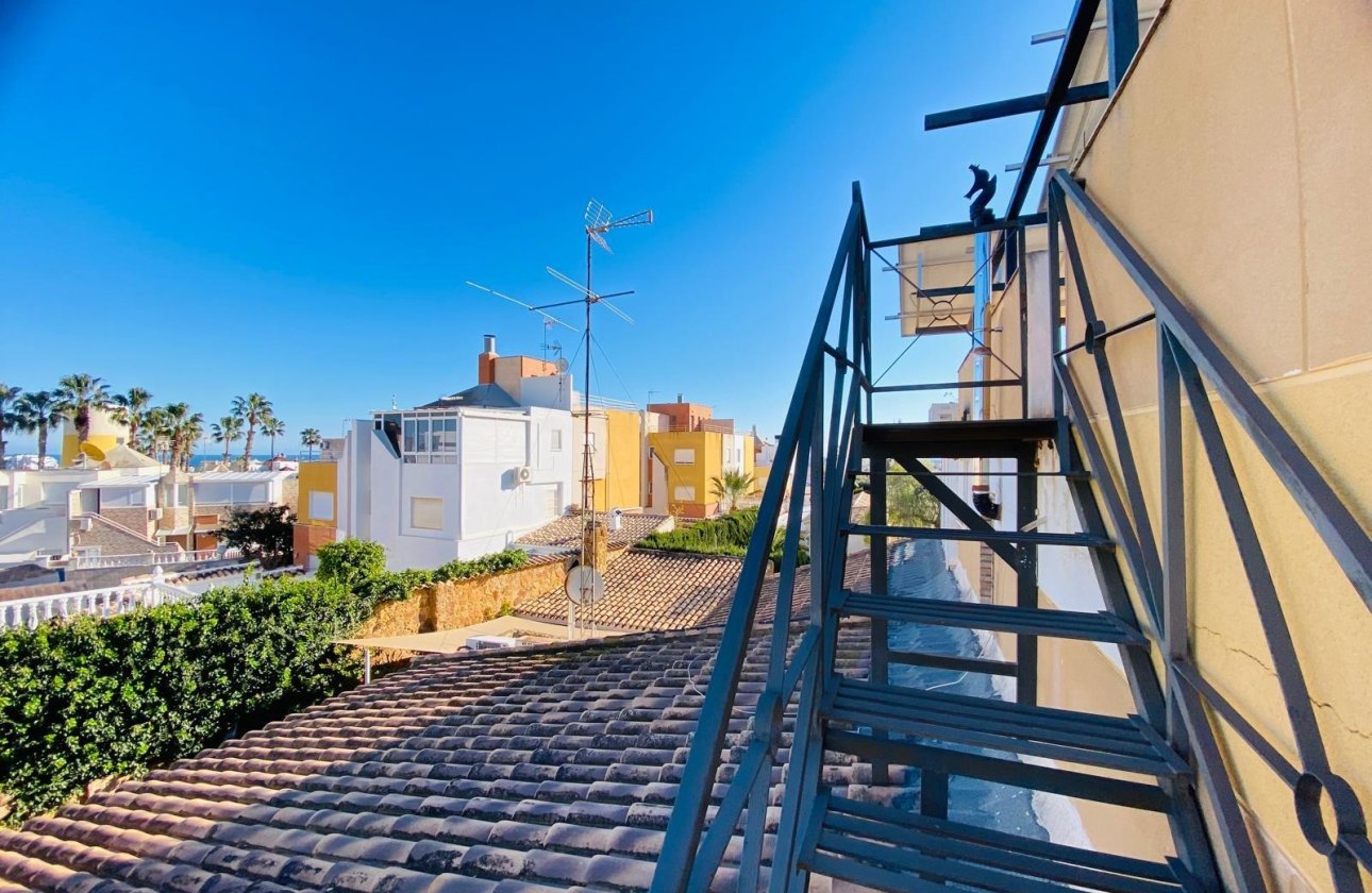 Resale - Villa -
Orihuela Costa - La Florida