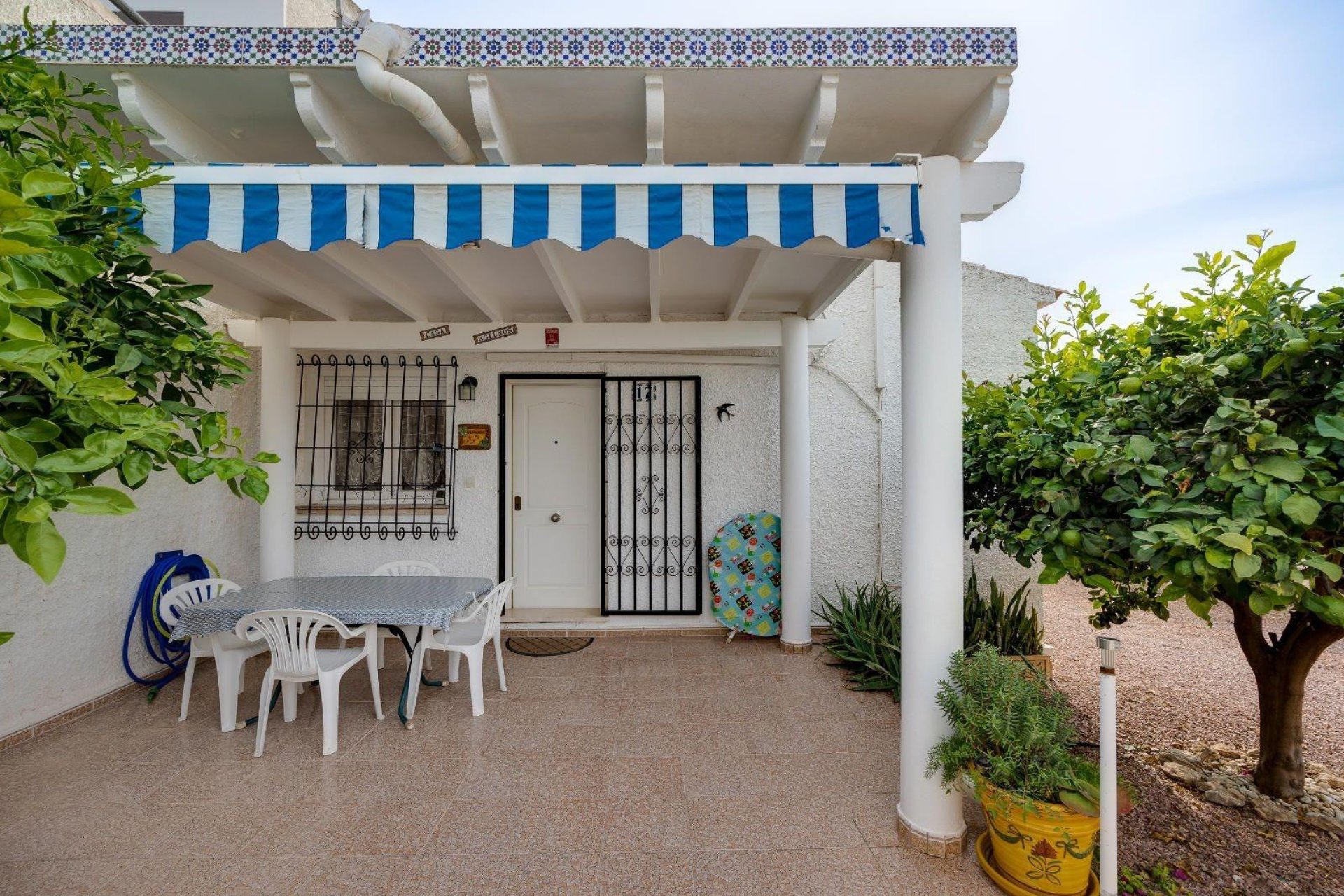 Resale - Villa -
Orihuela Costa - La Florida