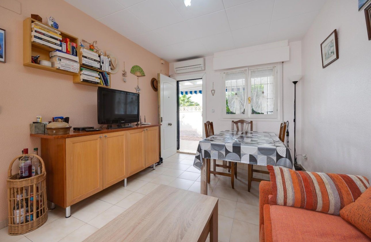 Resale - Villa -
Orihuela Costa - La Florida