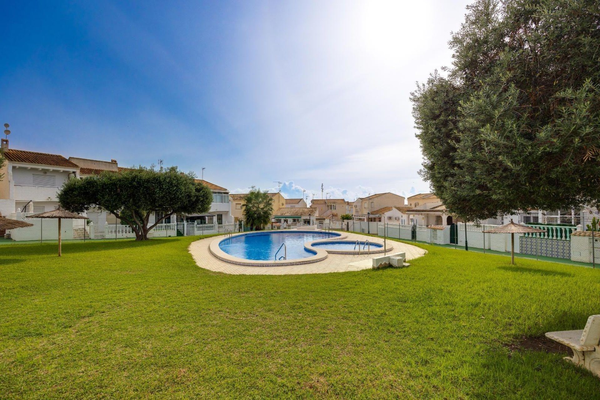 Resale - Villa -
Orihuela Costa - La Florida