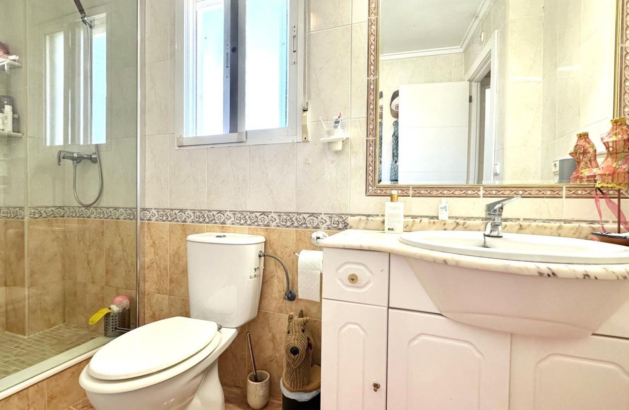 Resale - Villa -
Orihuela Costa - La Regia