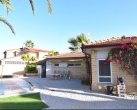 Resale - Villa -
Orihuela Costa - La Zenia