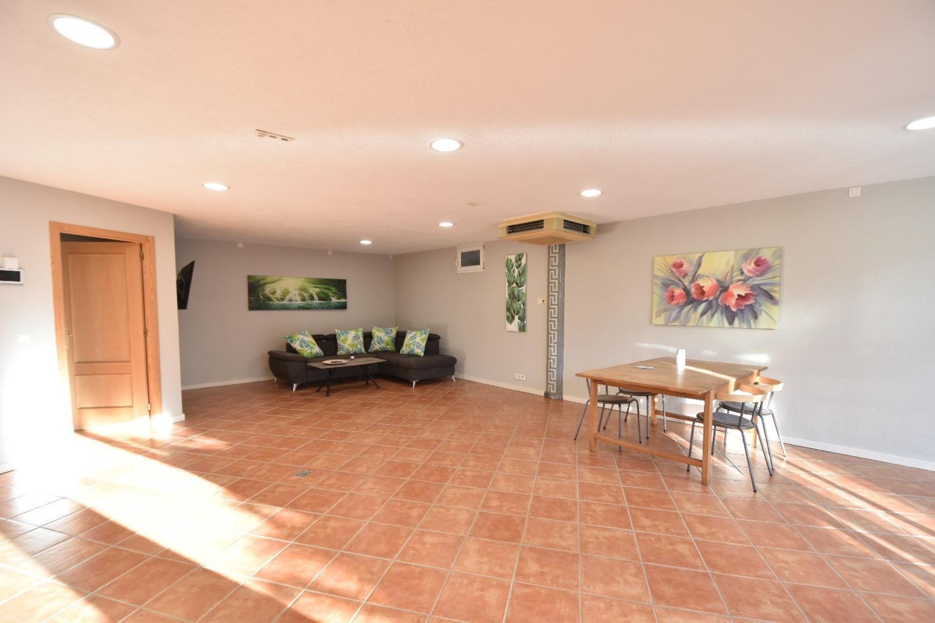 Resale - Villa -
Orihuela Costa - La Zenia