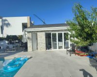 Resale - Villa -
Orihuela Costa - La Zenia
