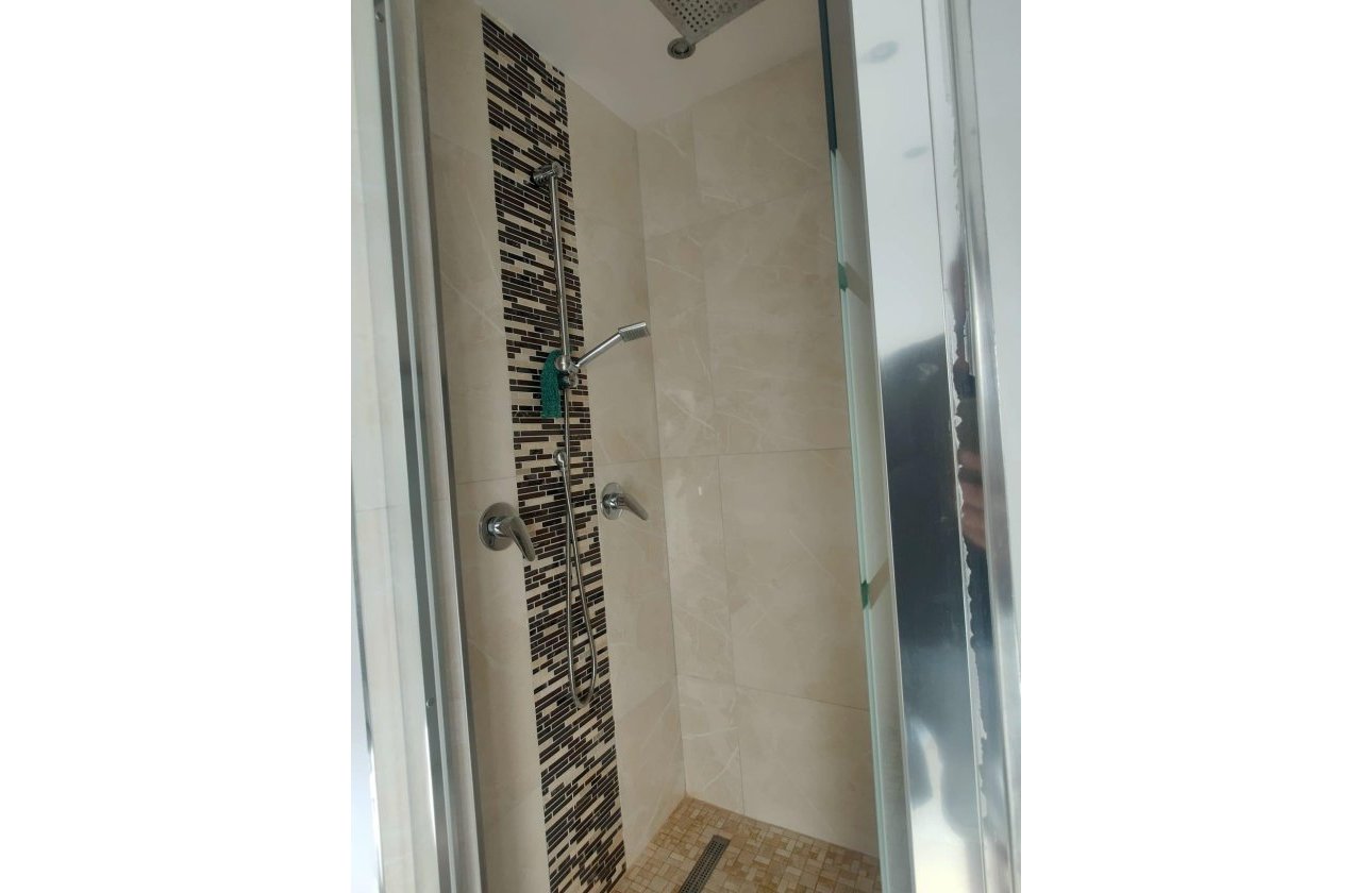 Resale - Villa -
Orihuela Costa - La Zenia