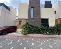 Resale - Villa -
Orihuela Costa - Lomas de Cabo Roig