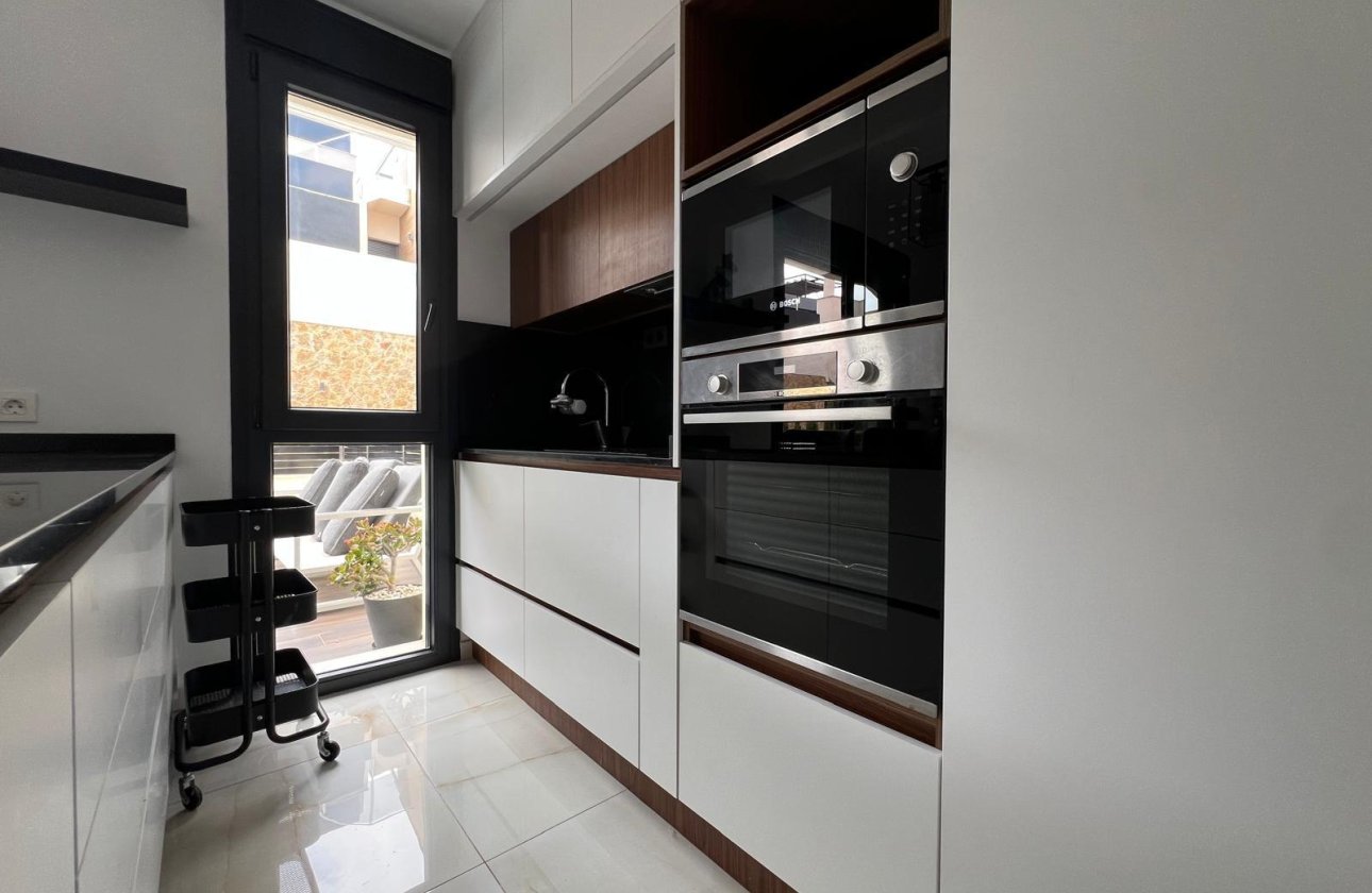 Resale - Villa -
Orihuela Costa - Lomas de Cabo Roig