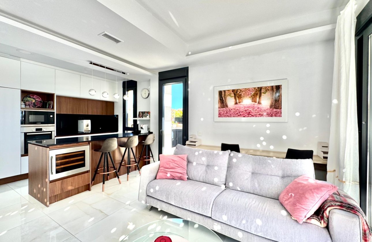 Resale - Villa -
Orihuela Costa - Lomas de Cabo Roig