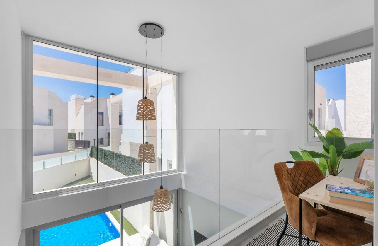 Resale - Villa -
Orihuela Costa - Lomas de Cabo Roig