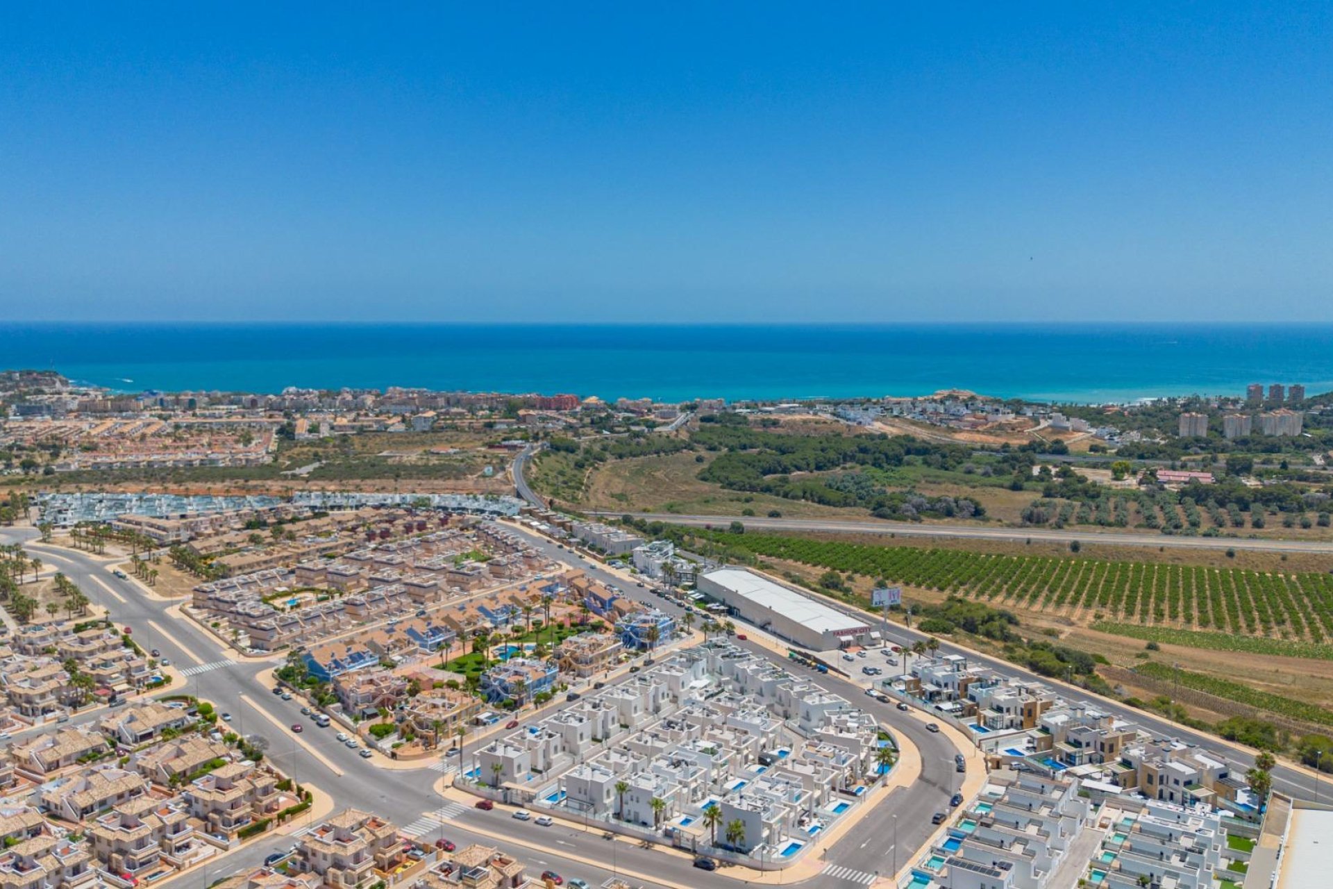 Resale - Villa -
Orihuela Costa - Lomas de Cabo Roig