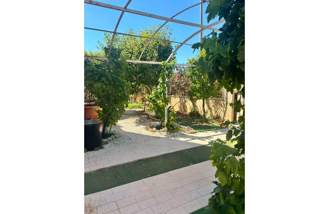Resale - Villa -
Orihuela Costa - Lomas de Cabo Roig