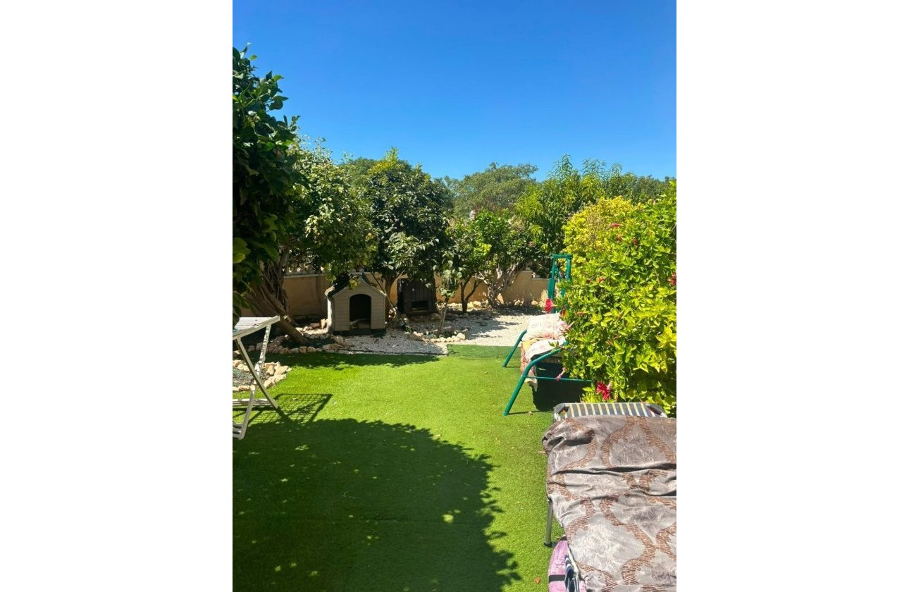 Resale - Villa -
Orihuela Costa - Lomas de Cabo Roig