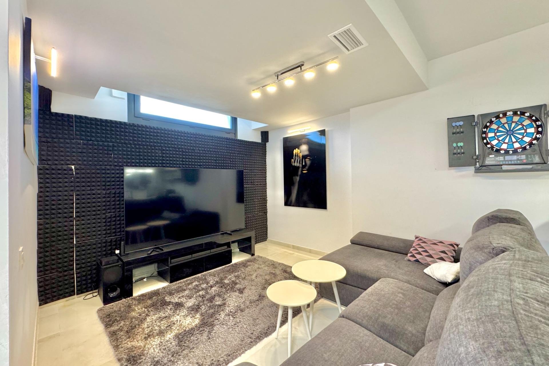 Resale - Villa -
Orihuela Costa - Lomas de Cabo Roig