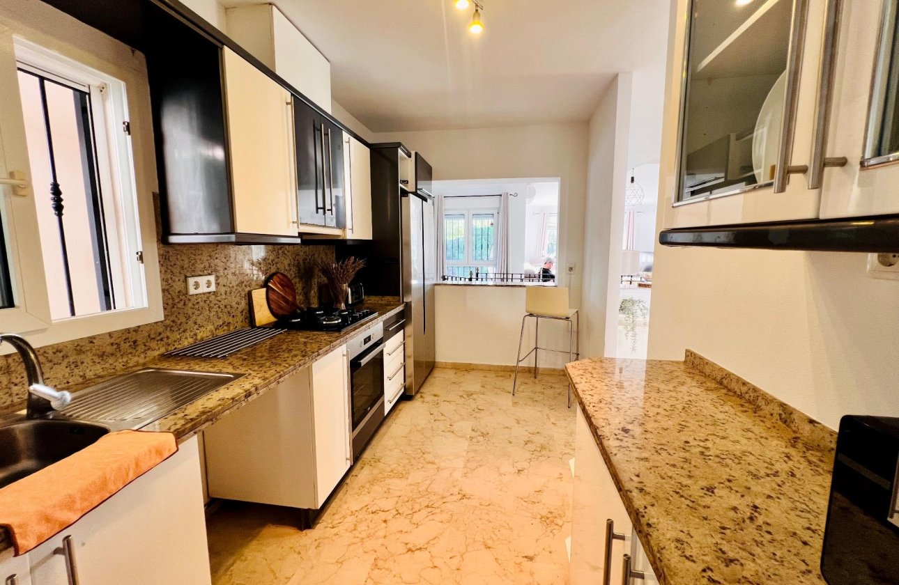 Resale - Villa -
Orihuela Costa - Lomas De Campoamor-las Ramblas