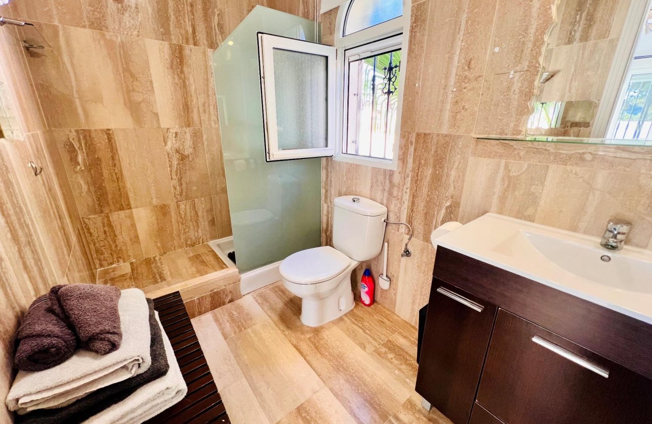 Resale - Villa -
Orihuela Costa - Lomas De Campoamor-las Ramblas