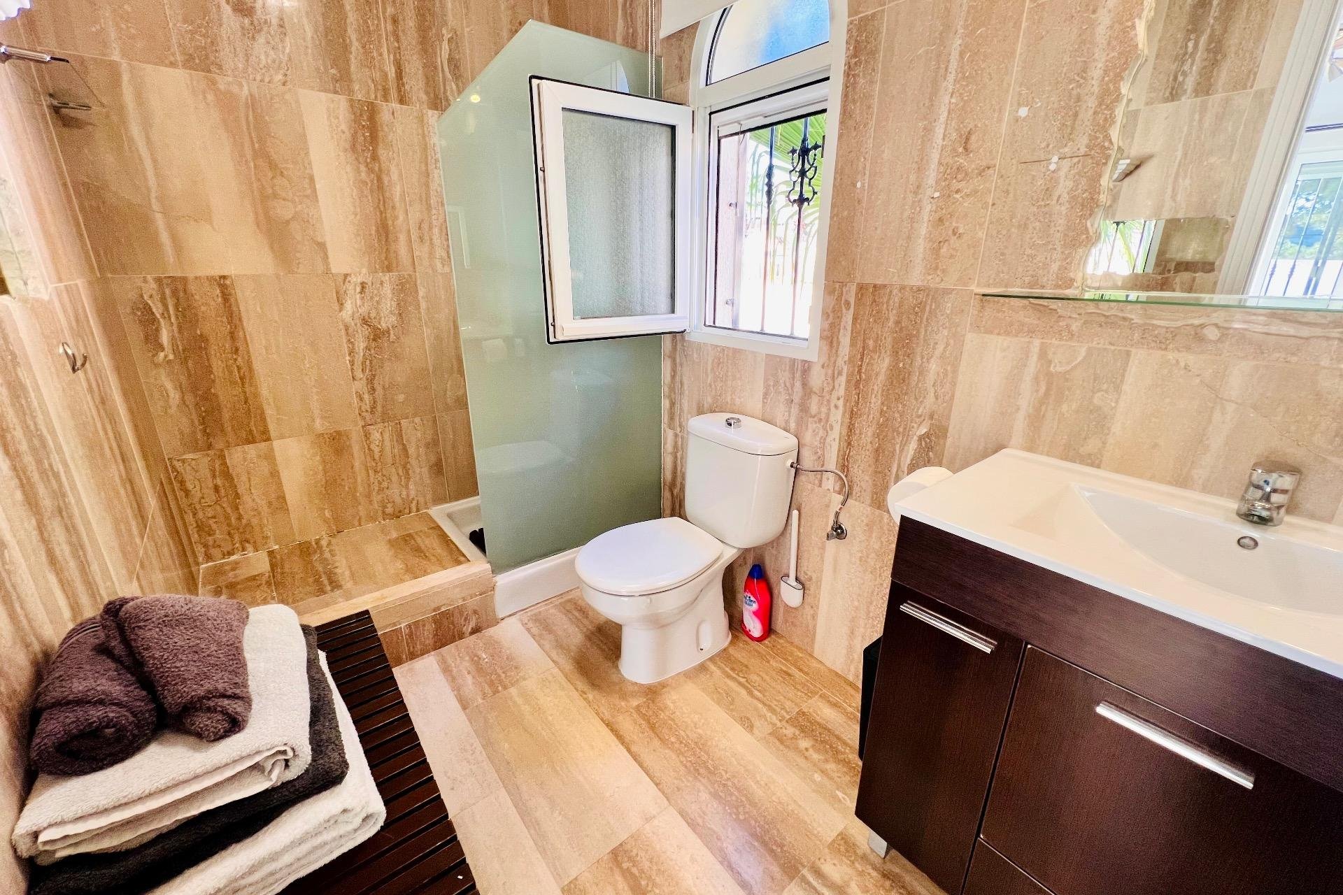 Resale - Villa -
Orihuela Costa - Lomas De Campoamor-las Ramblas