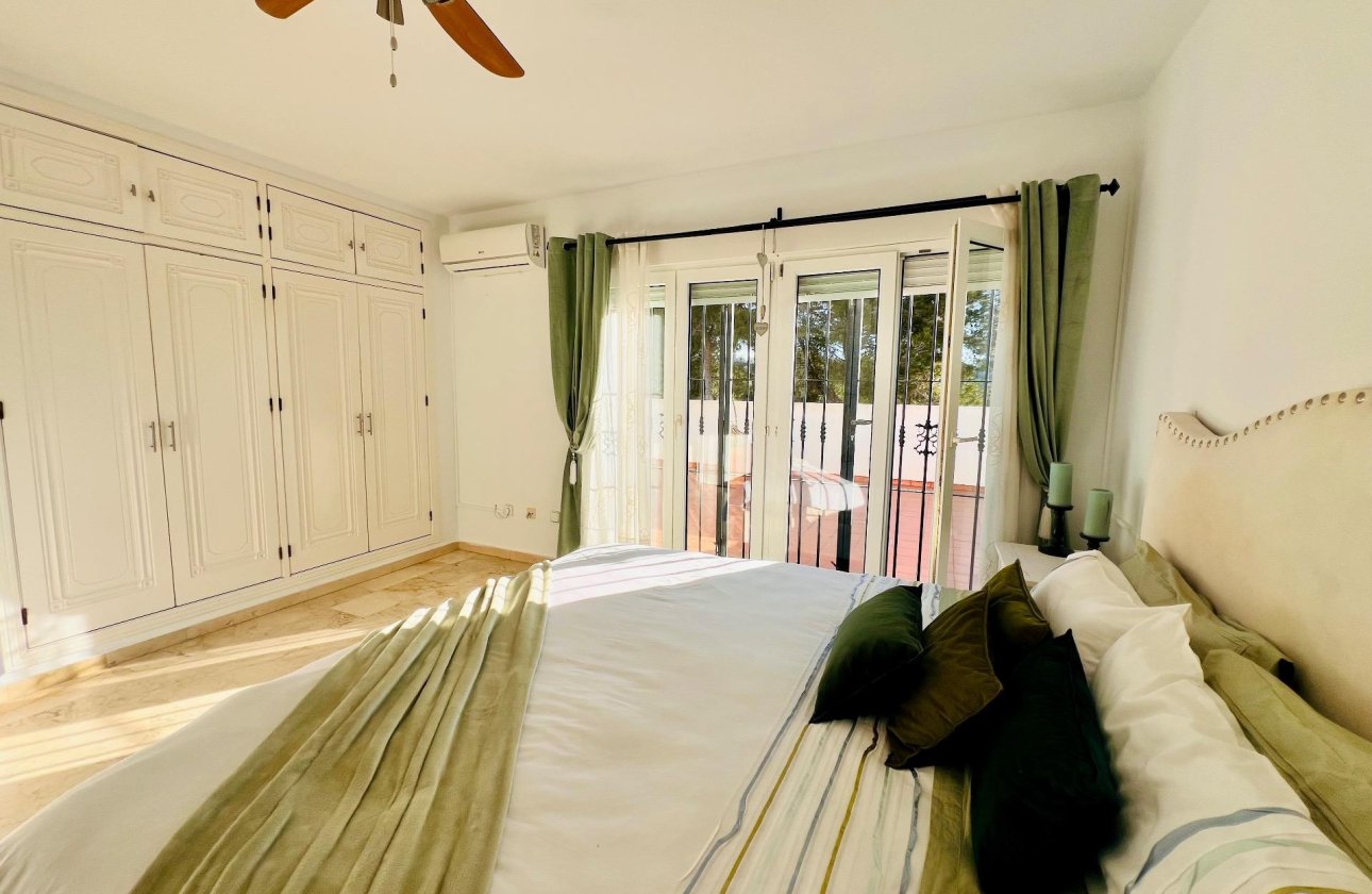 Resale - Villa -
Orihuela Costa - Lomas De Campoamor-las Ramblas