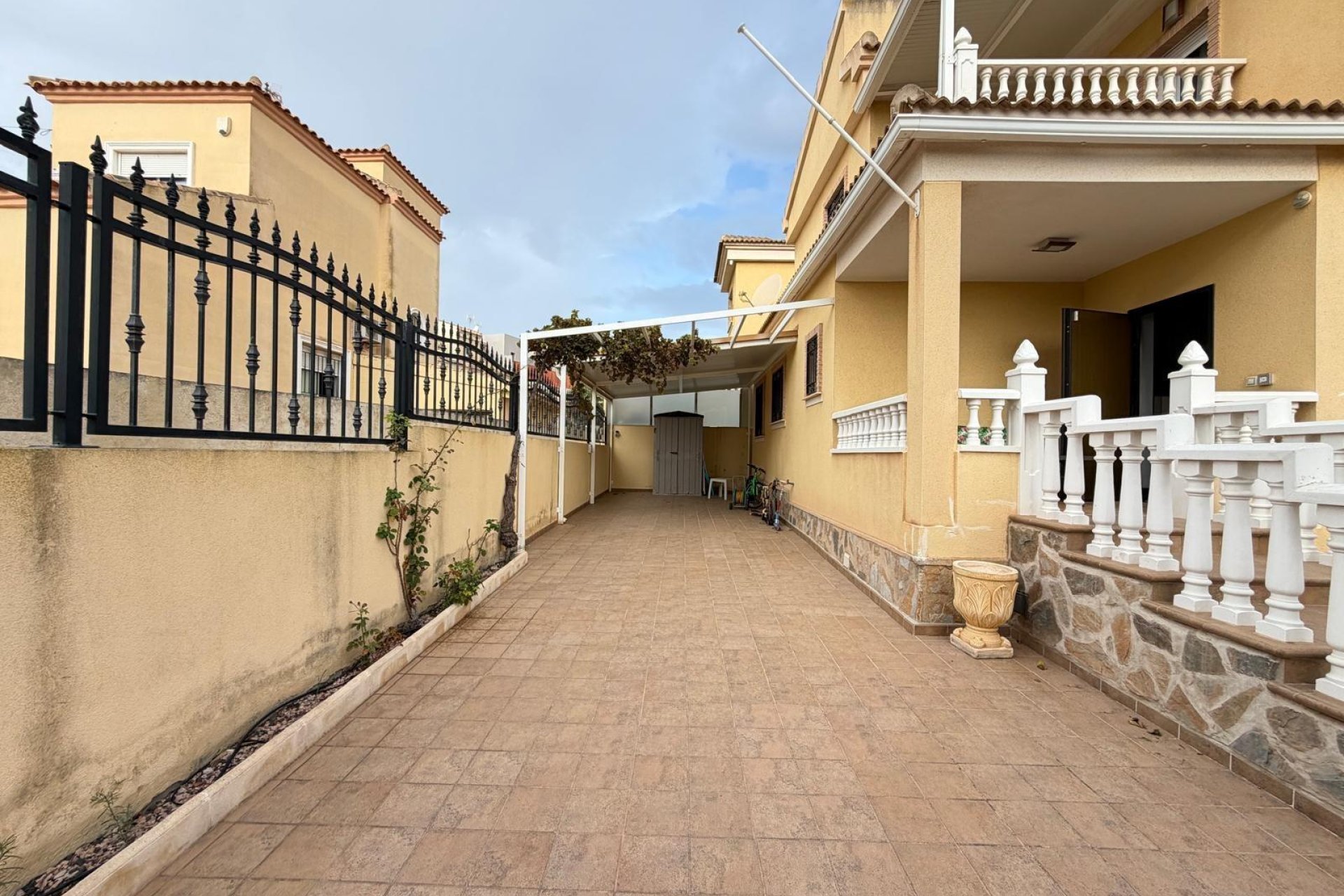 Resale - Villa -
Orihuela Costa - Lomas De Don Juan
