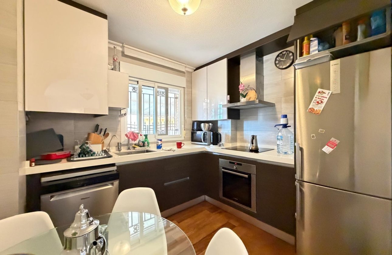 Resale - Villa -
Orihuela Costa - Lomas De Don Juan