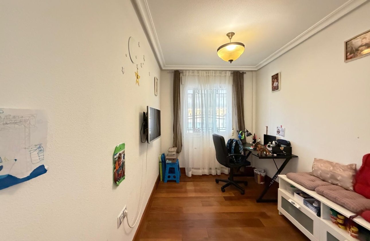 Resale - Villa -
Orihuela Costa - Lomas De Don Juan