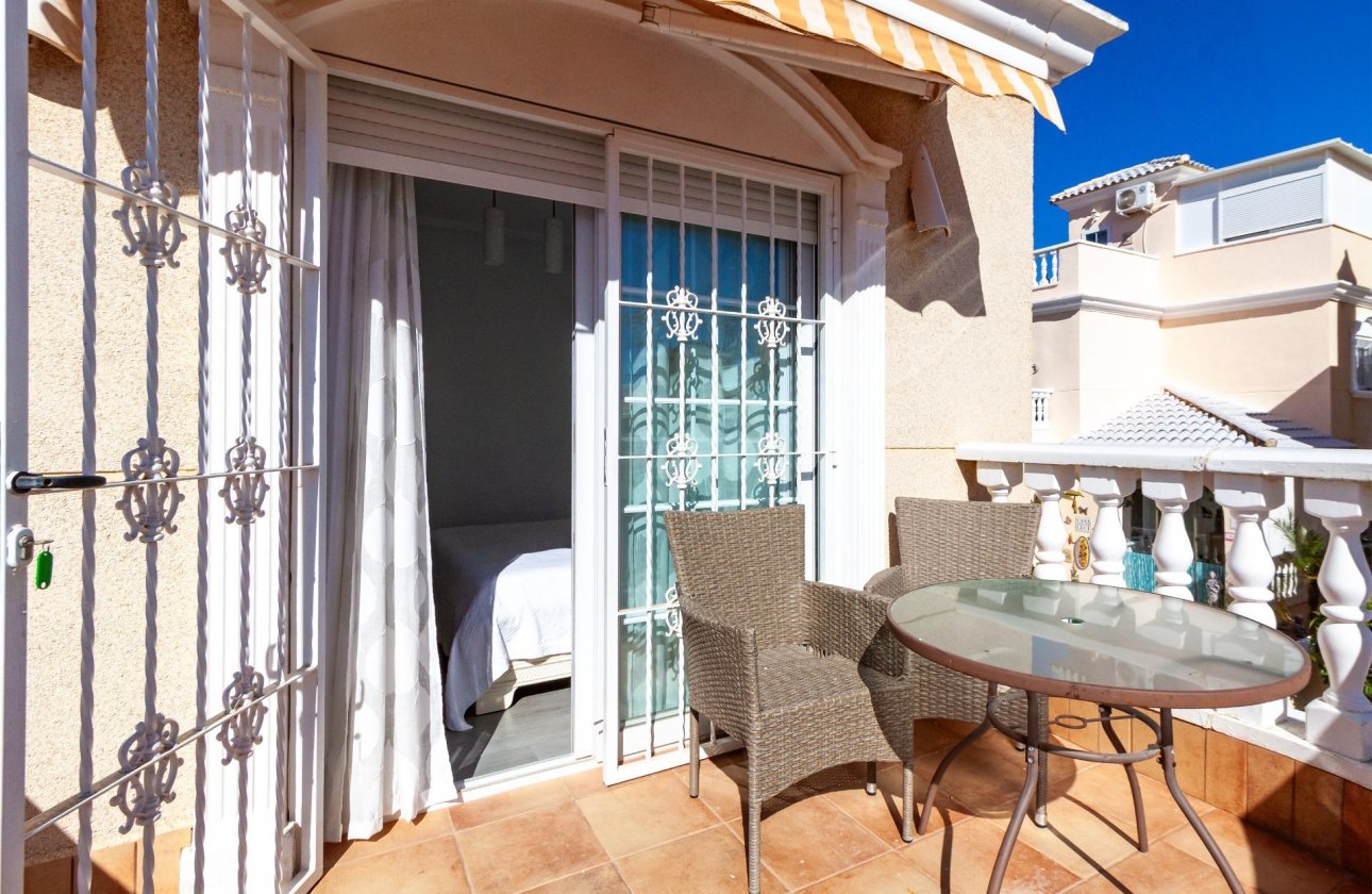 Resale - Villa -
Orihuela Costa - Los Almendros-la Florida