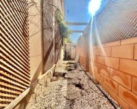 Resale - Villa -
Orihuela Costa - Los Almendros-la Florida