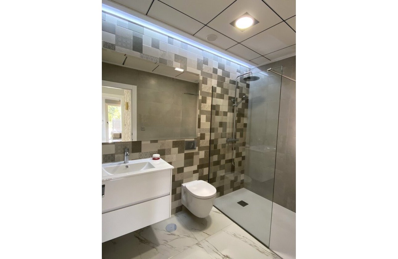 Resale - Villa -
Orihuela Costa - PAU 26