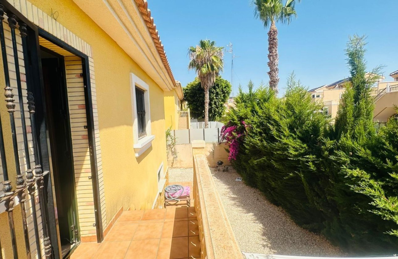 Resale - Villa -
Orihuela Costa - PAU 8