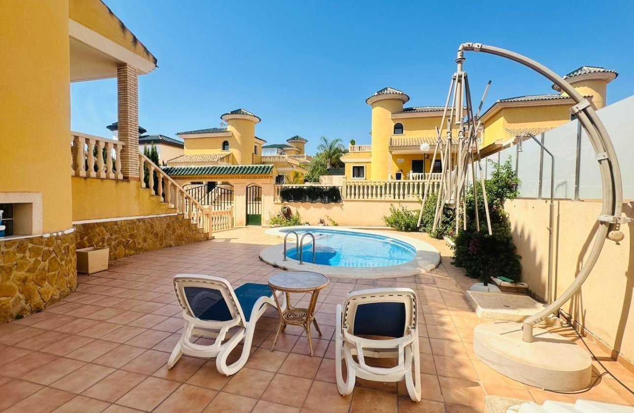 Resale - Villa -
Orihuela Costa - PAU 8