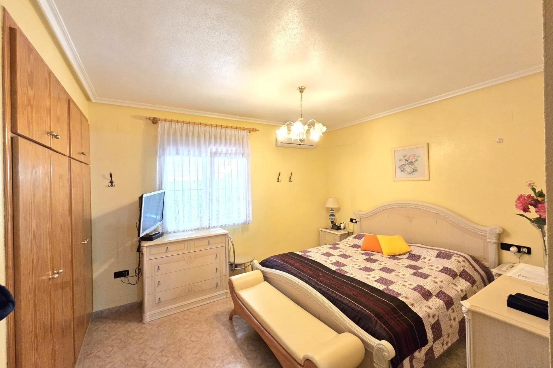 Resale - Villa -
Orihuela Costa - Playa Flamenca