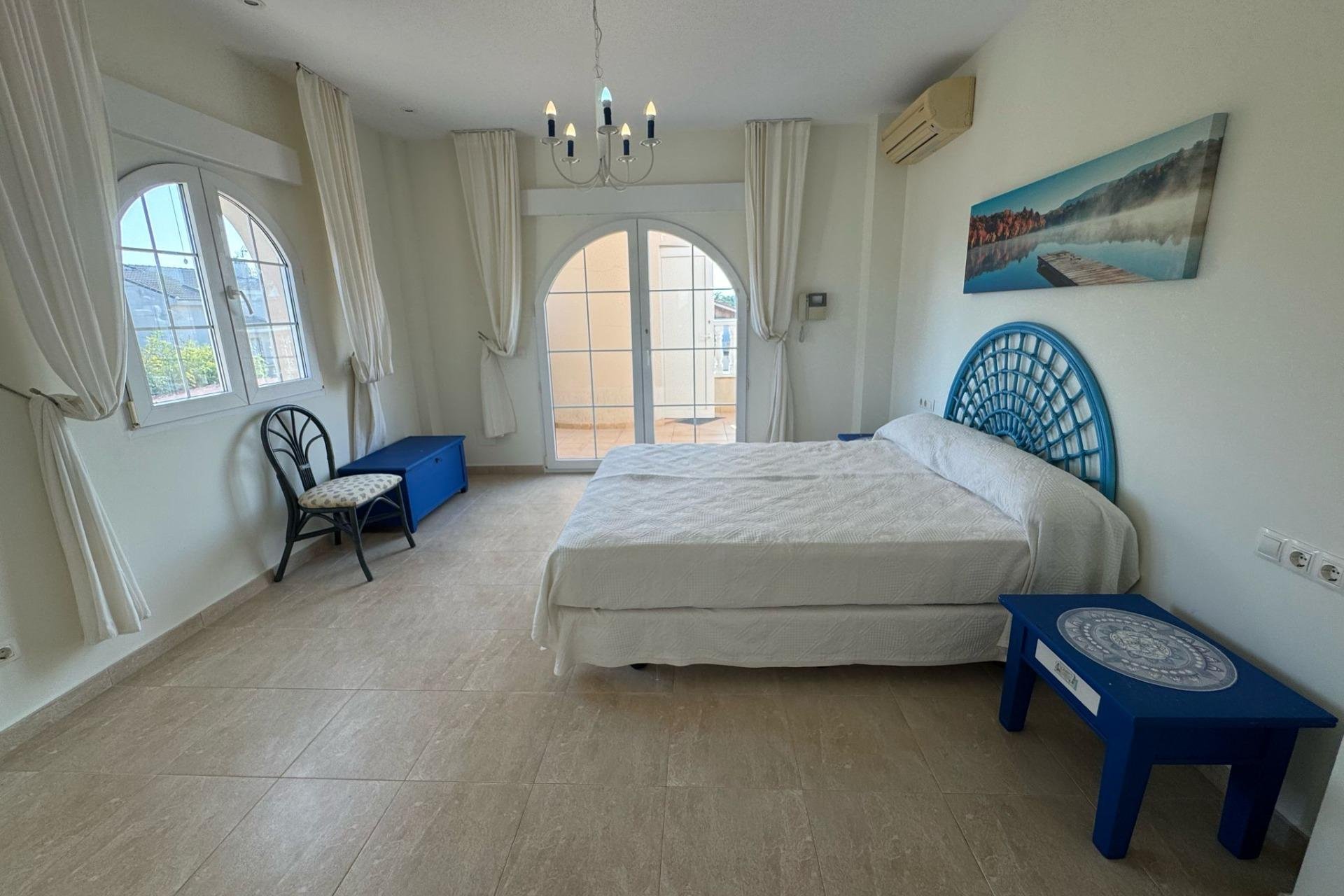 Resale - Villa -
Orihuela Costa - Playa Flamenca