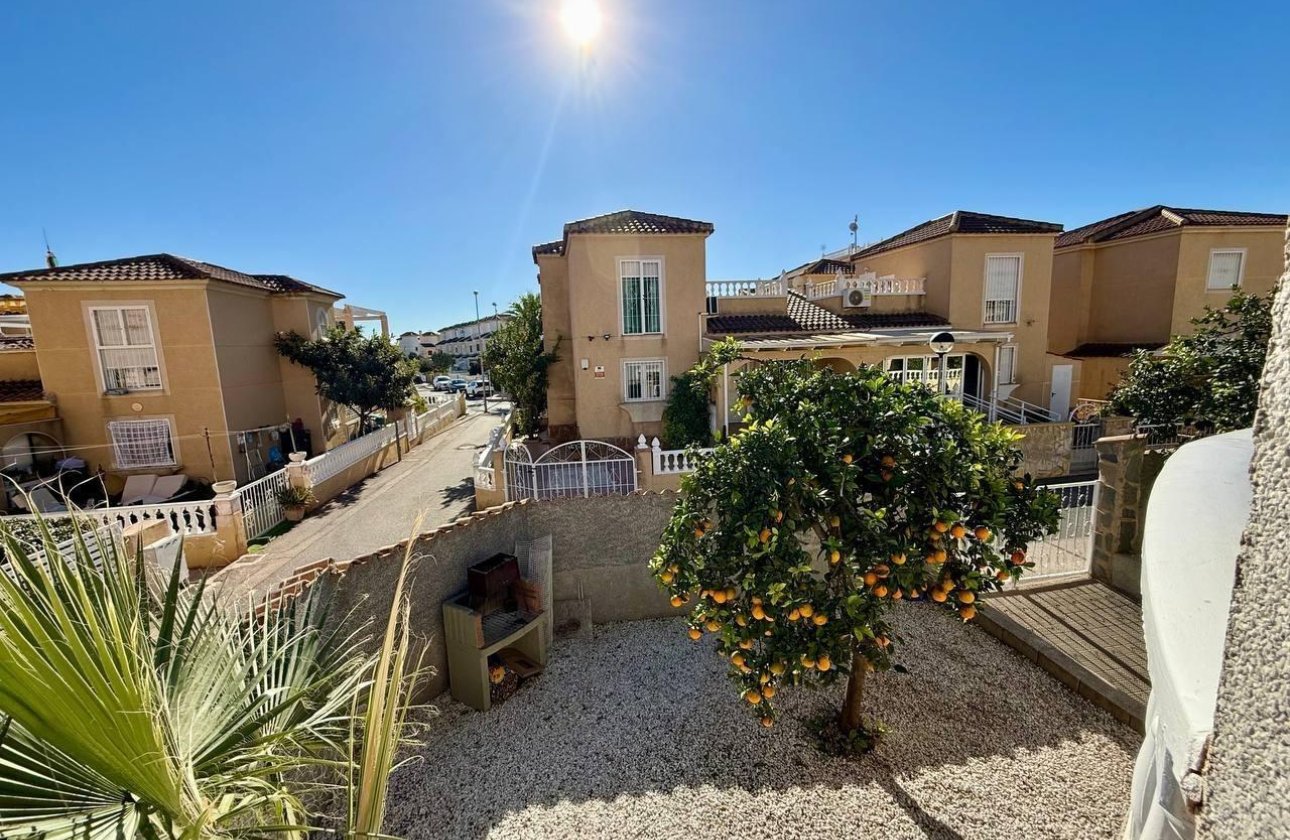 Resale - Villa -
Orihuela Costa - Playa Flamenca
