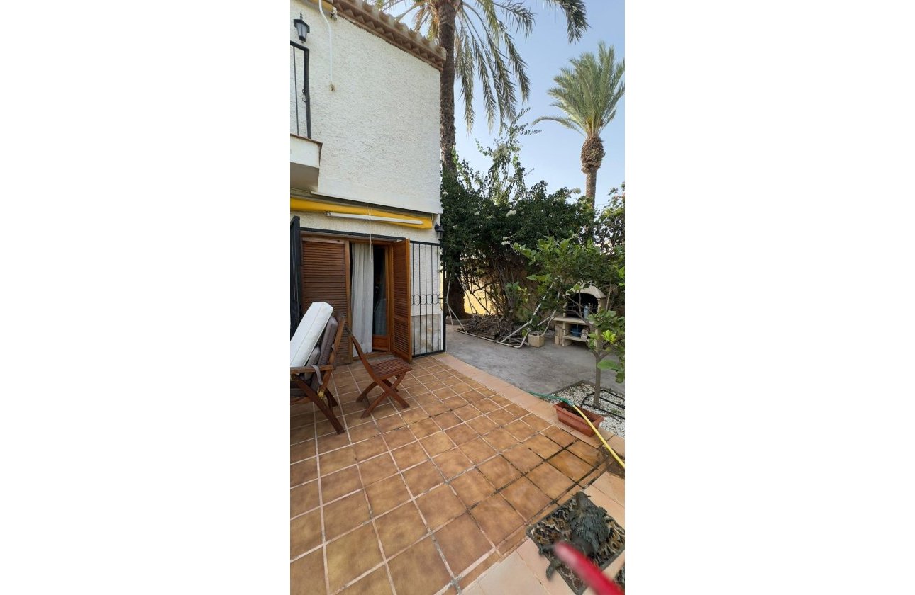 Resale - Villa -
Orihuela Costa - Punta Prima