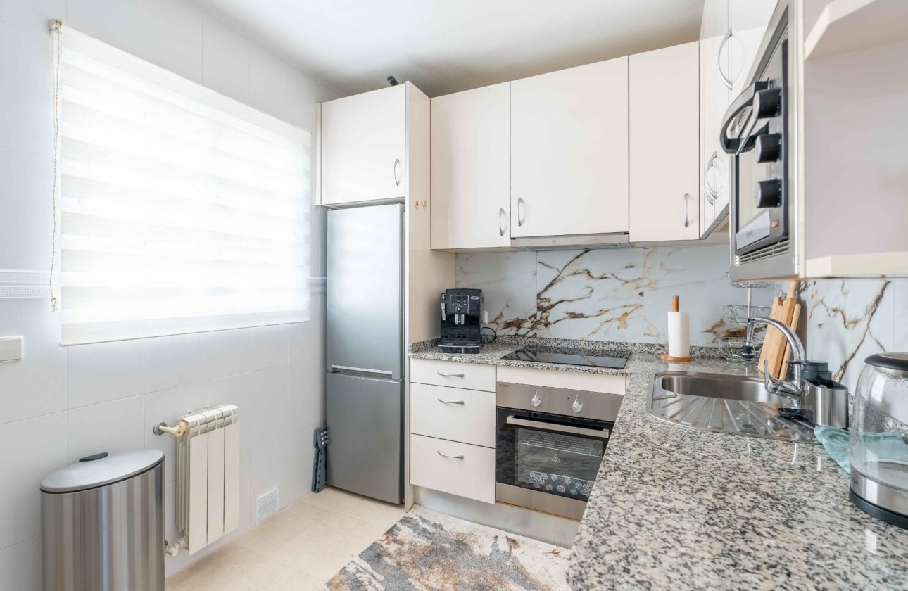 Resale - Villa -
Orihuela Costa - Punta Prima