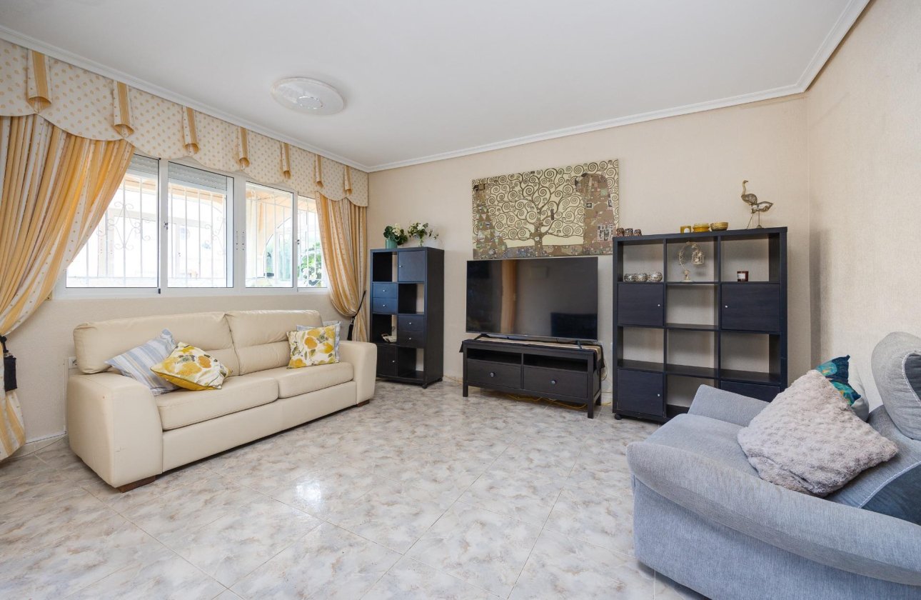 Resale - Villa -
Orihuela Costa - Villamartín-las Filipinas