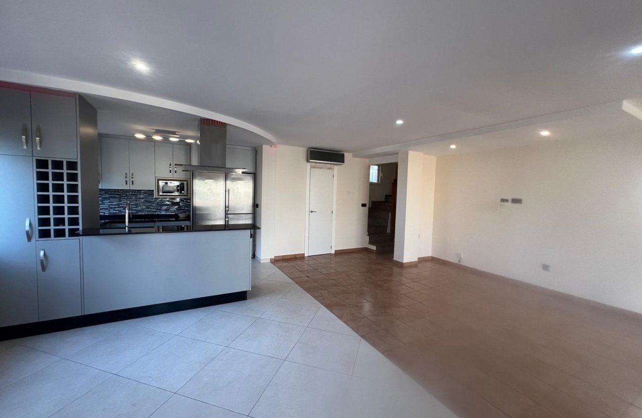 Resale - Villa -
Orihuela Costa - Villamartín-las Filipinas