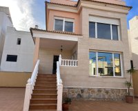 Resale - Villa -
Orihuela Costa - Villamartín-las Filipinas